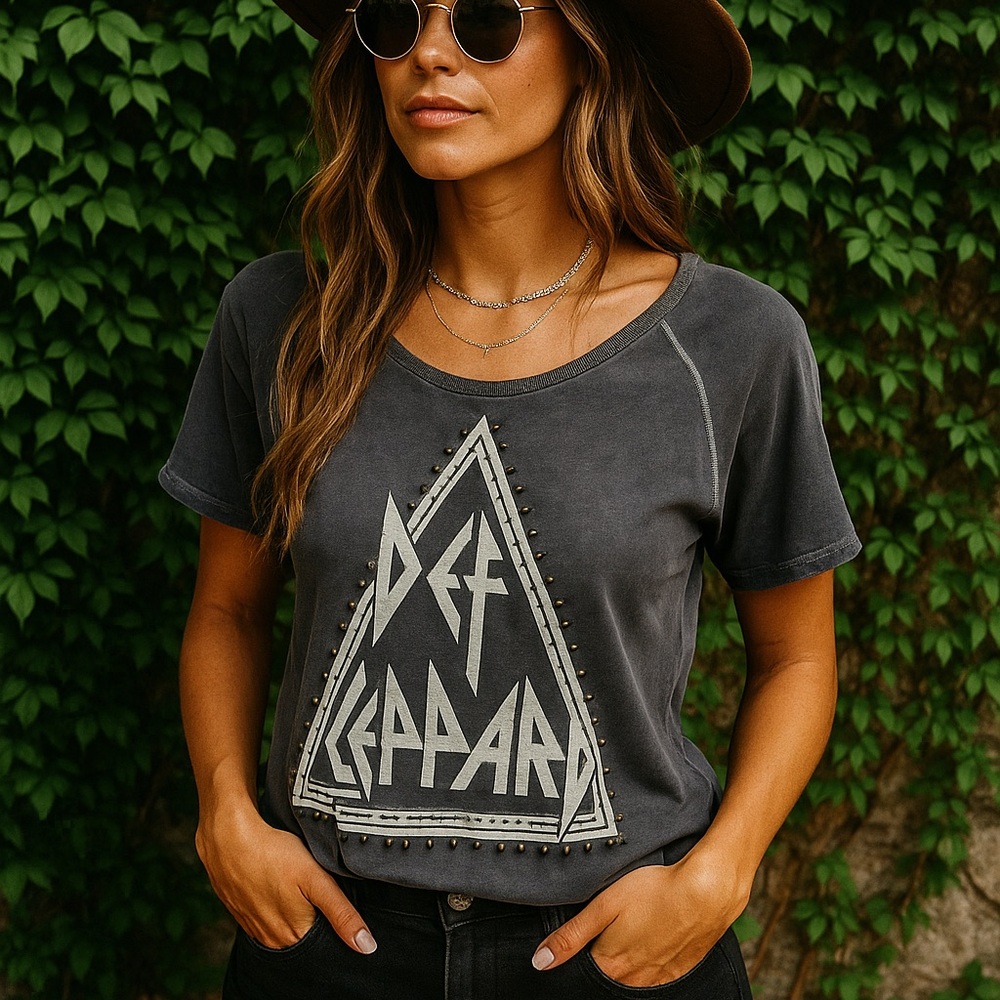DEF LEPPARD BY LUCKY BRAND Gray Embellished Burnout Band Tee, XS